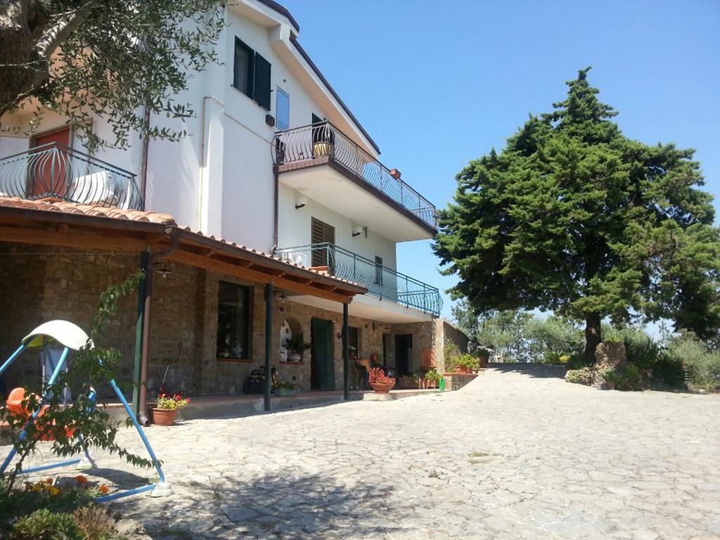 Bed & Breakfast Villa Flora Eredita Buitenkant foto