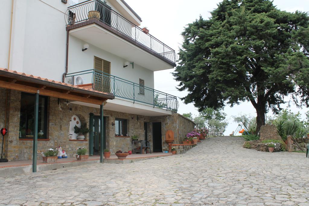 Bed & Breakfast Villa Flora Eredita Buitenkant foto