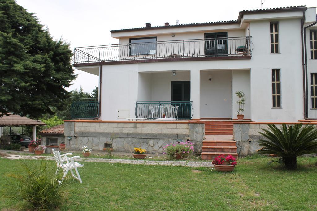 Bed & Breakfast Villa Flora Eredita Buitenkant foto