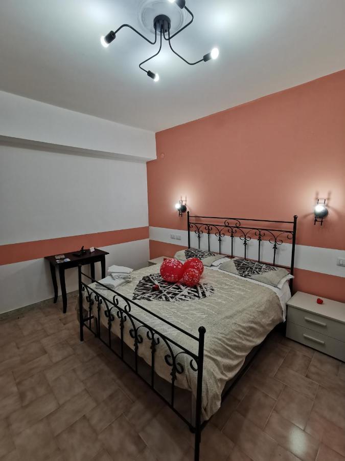 Bed & Breakfast Villa Flora Eredita Buitenkant foto